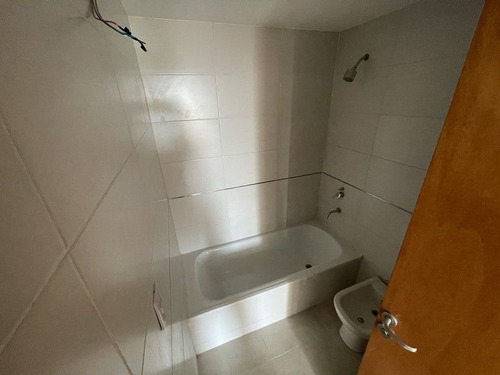 Imagen 20 de 28 de 2 Dorm Piso 16 2 Baños Amenities San Miguel Centro Estrenar