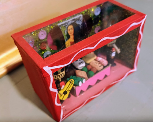 Mini Ofrenda Para Altar Del Día De Muertos Hecha A Mano Rojo