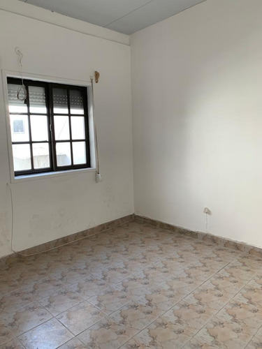 Imagen 6 de 12 de Cómoda Casa Prox. Centro Comercial De Peñarol