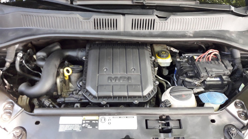 Imagem 5 de 8 de Vw Up Black