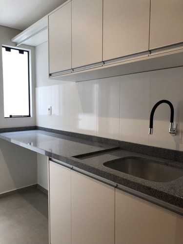 Vendo Casa Amoblada Con Piscina En El Barrio Kennedy: 3 Habitaciones Y 3 Baños