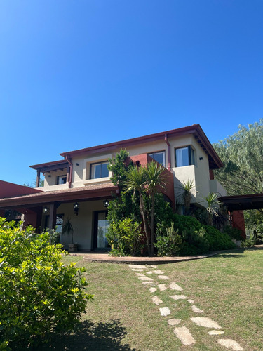 Casa En Venta Country Los Milagros ,santa Rosa De Calamuchita , Cordoba.
