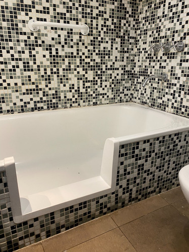 Corte De Bañera Con Un Barral Recto De 35 Cm Garantía 3 Años