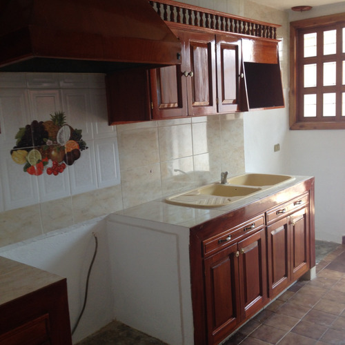 Venta Residencia Fraccionamiento Framboyanes: Seguridad, Exclusividad Y Plusvalía Para Tu Inversión