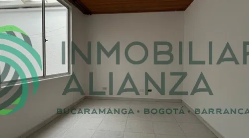 Casa En Venta En Versalles. Cod V61639