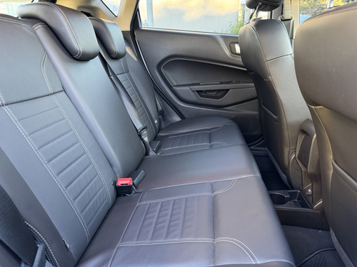 Ford Fiesta Kinetic 1.6 Titanium Powershift 120cv