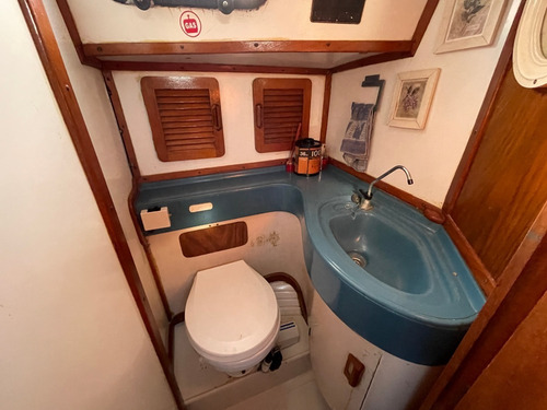 Imagen 7 de 19 de Velero Peterson 34 Nanni 36 Hp Diesel