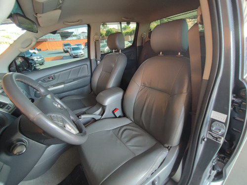 Toyota Hilux 2.7 SRV 4X4 CD 16V FLEX 4P AUTOMÁTICO