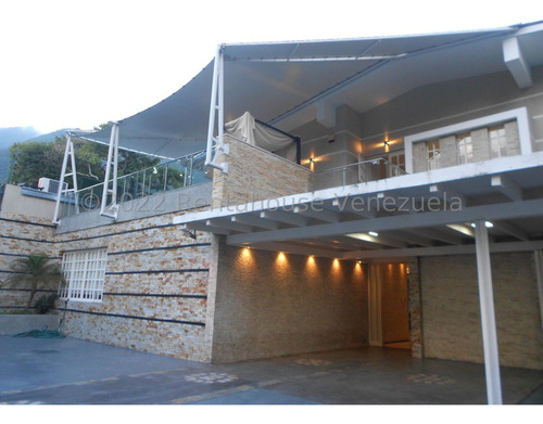 Ss: Vende Casa 23-15102  En La Castellana De 800 M2, Con Piscina 