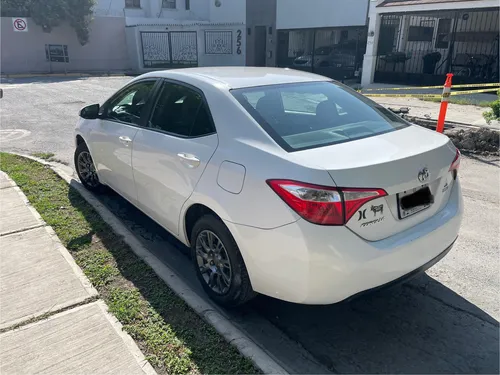 Toyota Corolla 1.8 Base Mt