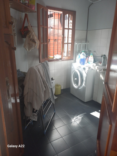 Barrio Naon(mataderos), Casa 4 Amb. 2 Ptas. 220m2. Visitas A Partir 26/05!!