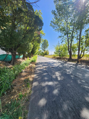 Finca Con Grandes Construcciones De Depositos, Establo ,tambo Y Criadero