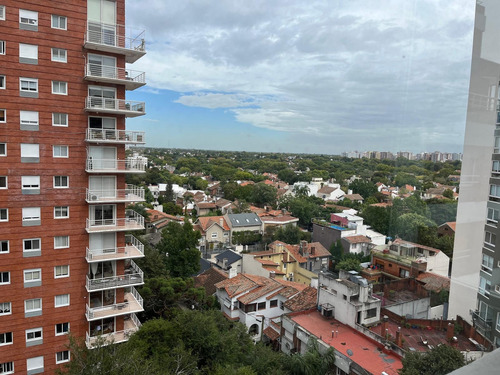 Departamento En Venta En La Lucila, 3dormitorios, 2cocheras, Pileta