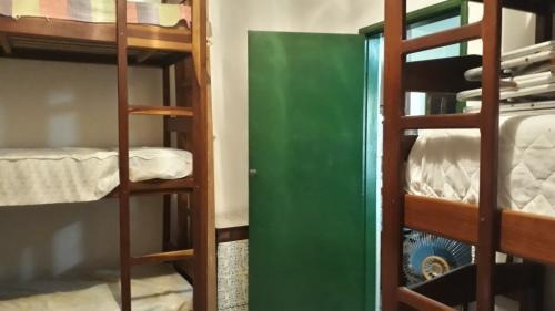 Edícula Lado Praia Com Varanda Em Itanhaém Litoral Sul De Sp