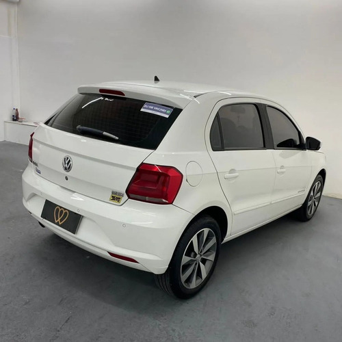 Imagem 3 de 7 de Volkswagen Gol Comfortline 1.6 T. Flex 8v 5p 2016/2017