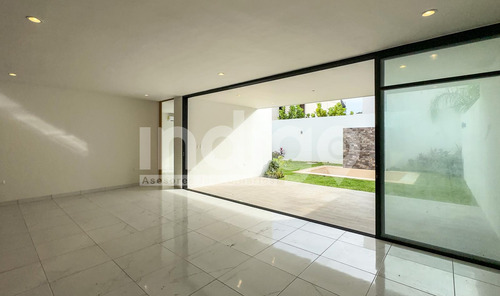 Casa En Venta En Mérida En Privada Parque Natura, Sitpach