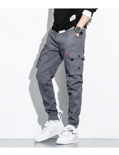 Pantalon negro tipo militar sale