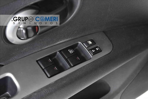 Imagem 13 de 15 de Livina 1.8 Sl 16v Flex 4p Automático