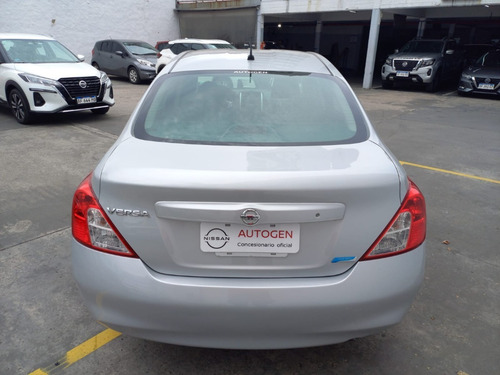 Imagen 11 de 15 de Nissan Versa Advance At Pure Drive
