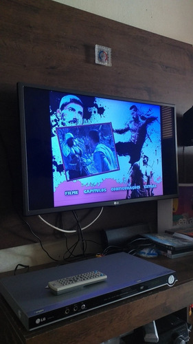 Imagem 5 de 10 de Aparelho De Dvd LG Com Controle Remoto Karaokê Funcionando