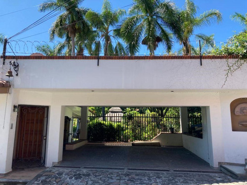 Casa En Privada En Palmira Tinguindin, Cuernavaca, Morelos - Crb-1194-cp