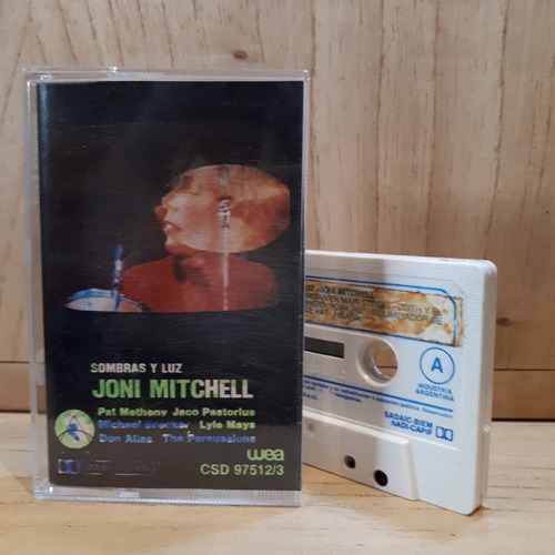 Joni Mitchel - Sombra Y Luz Cassette