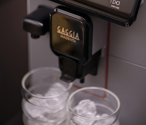 Cafeteira Gaggia Expresso Magenta Prestige Over Ice 127v Cor Preto E Cinza