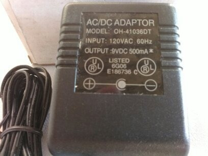 Adaptador Para Corriente De 9 Voltios Modelo Ac/dc