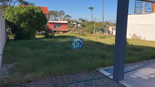 Casa, 2 Dormitorios, 1 Baño + Toilette, Punta Del Este, Venta- Ref: 835