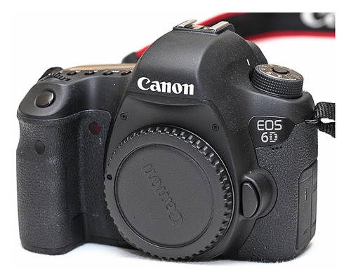 Câmera Canon Eos 6d Full Frame Com 32 Cliques Acompanha Case (Usado)