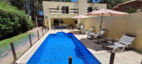 Imagen 11 de 29 de Alquiler Casa Complejo Solanas Vacation Club Punta Del Este 2021/22 Piscina Climatizada, C/cerco - Parrillero Cerrado