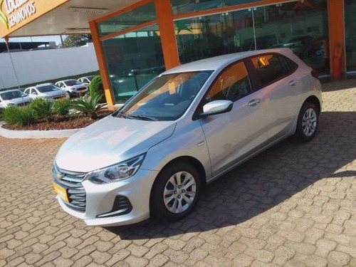 Imagem 2 de 11 de Chevrolet Onix 1.0 Flex Lt Manual