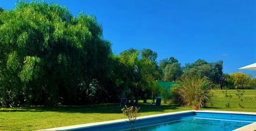 Imagen 3 de 27 de Casa En Venta De 4 Ambientes En Casuarinas Del Pilar Club De Campo. Pilar