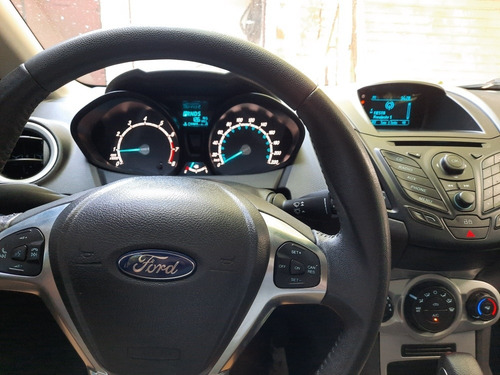 Ford Fiesta Kinetic Design 1.6 Se 120cv Powershift