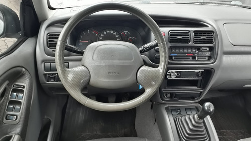 Chevrolet - Tracker 2.0 4x4 2004
