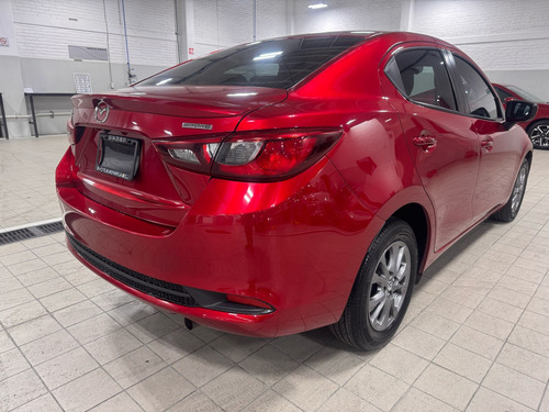 Mazda Mazda 2 1.5 Touring 4p Mt