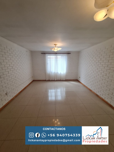 Villa Caspana, Comoda Casa 3d. 1 1/2b. 2e.