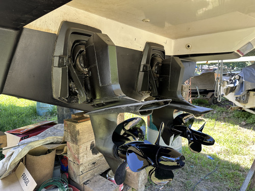 Custon 35 Volvo 220hp Gasolero Con Solo 200horas Nuevo!