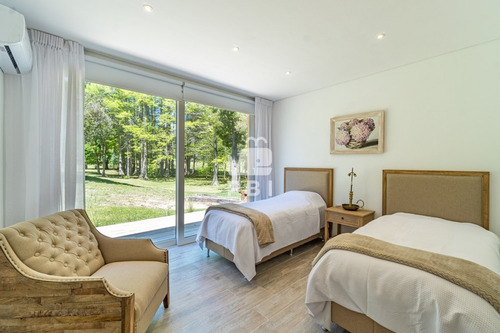 Casa De 3 Dormitorios En Barrio Privado - Ref : Pbi3239