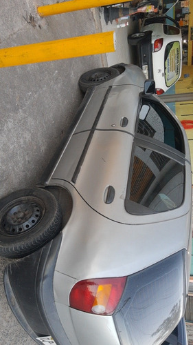 Fiat Palio 98 / 1.5 Palio El 1.5 8v