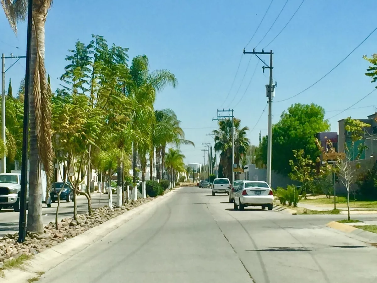 Renta Casa Nueva, 3er Anillo Al Sur, Gran Ubicación