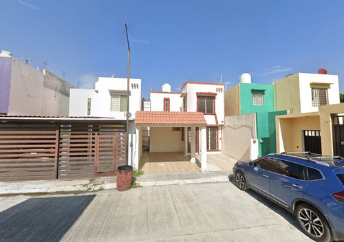 Encantadora Casa En Venta En Los Ríos, Ciudad Del Carmen, Campeche.