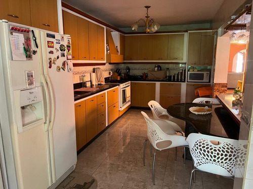 Imagen 9 de 26 de Se Vende Casa En Santa El Cafetal 480m2, Calle Cerrada.