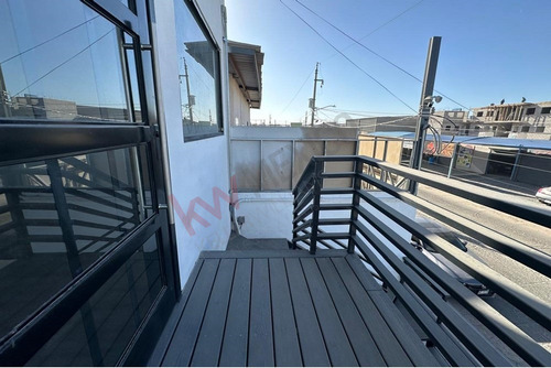 Renta Local Comercial De 28m2 En La Quintas Del Rey, Mexicali Bc