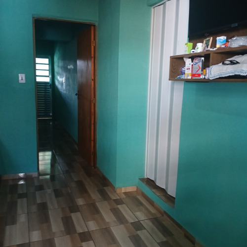 Vende-se Sobrado Com 2 Casas