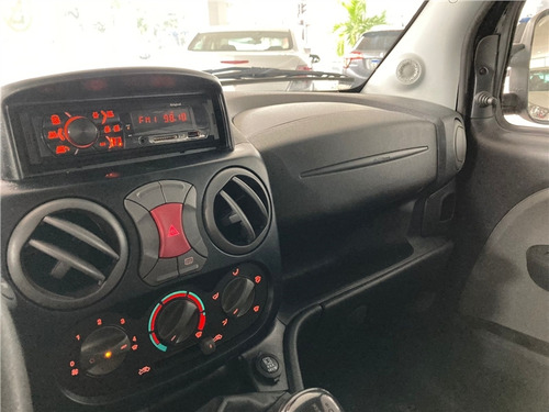 Fiat Doblo 1.8 MPI ESSENCE 7L 16V FLEX 4P MANUAL