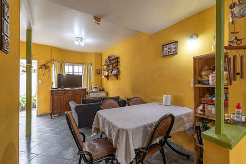 Departamento Triplex En Venta En Gerli, Avellaneda, G.b.a. Zona Sur