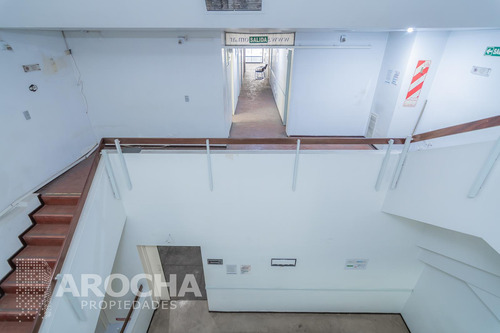 Venta Edificio En Block Paraguay 1300