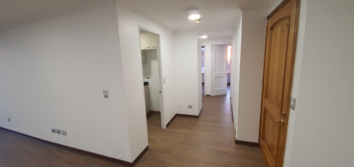 Imagen 6 de 13 de Hermoso Departamento 3d + 2b + 1est. + 1bd. Vitacura.