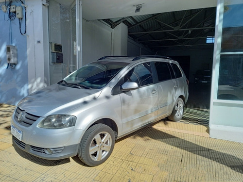 Volkswagen Surán Highline 1.6